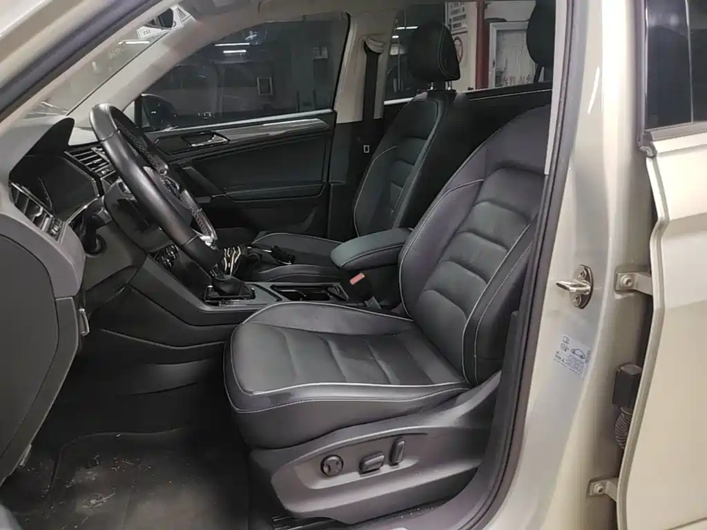 Volkswagen Tiguan L — миниатюра 15