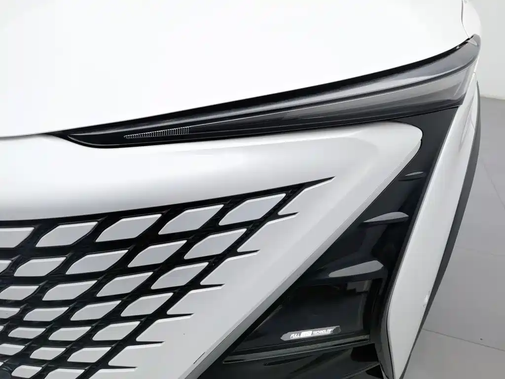 Changan UNI-T — миниатюра 7