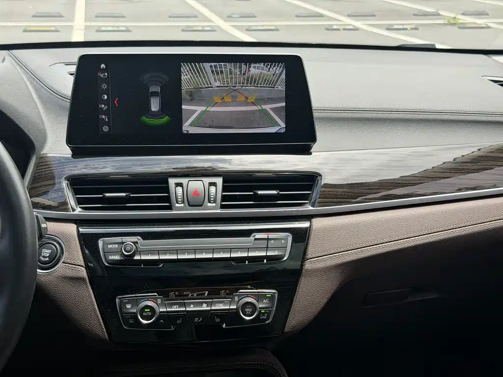 BMW X1 — миниатюра 13