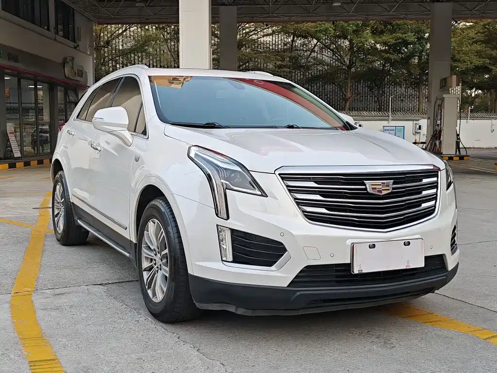 CADILLAC XT5