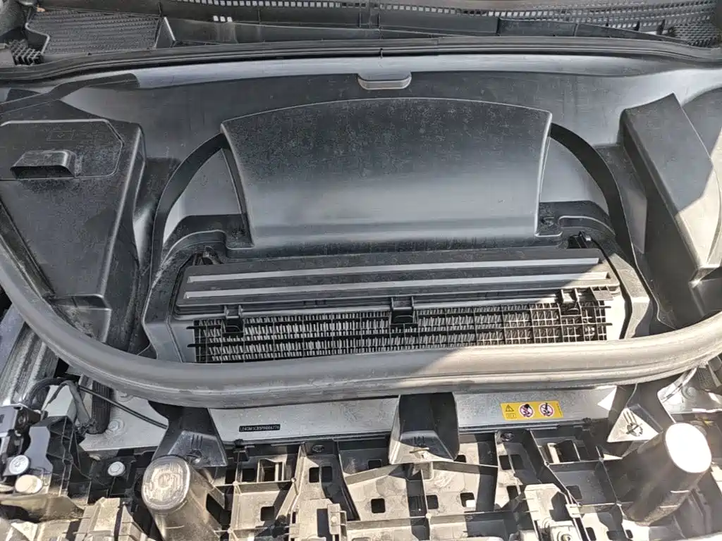 Mercedes-Benz EQE SUV — миниатюра 20
