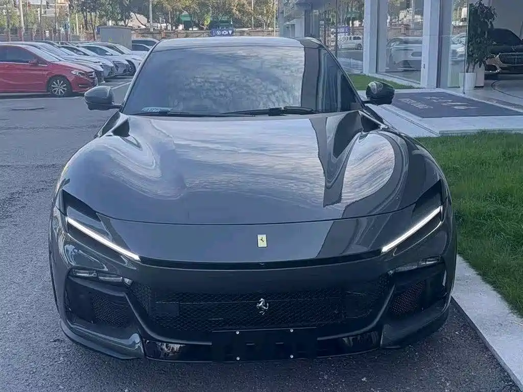 Ferrari Purosangue 2023 6.5L V12