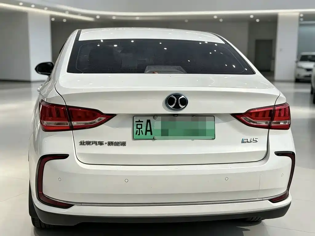 BAIC EU5 — миниатюра 8