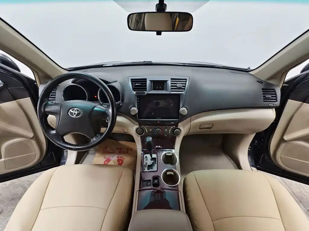 Toyota Highlander — миниатюра 9