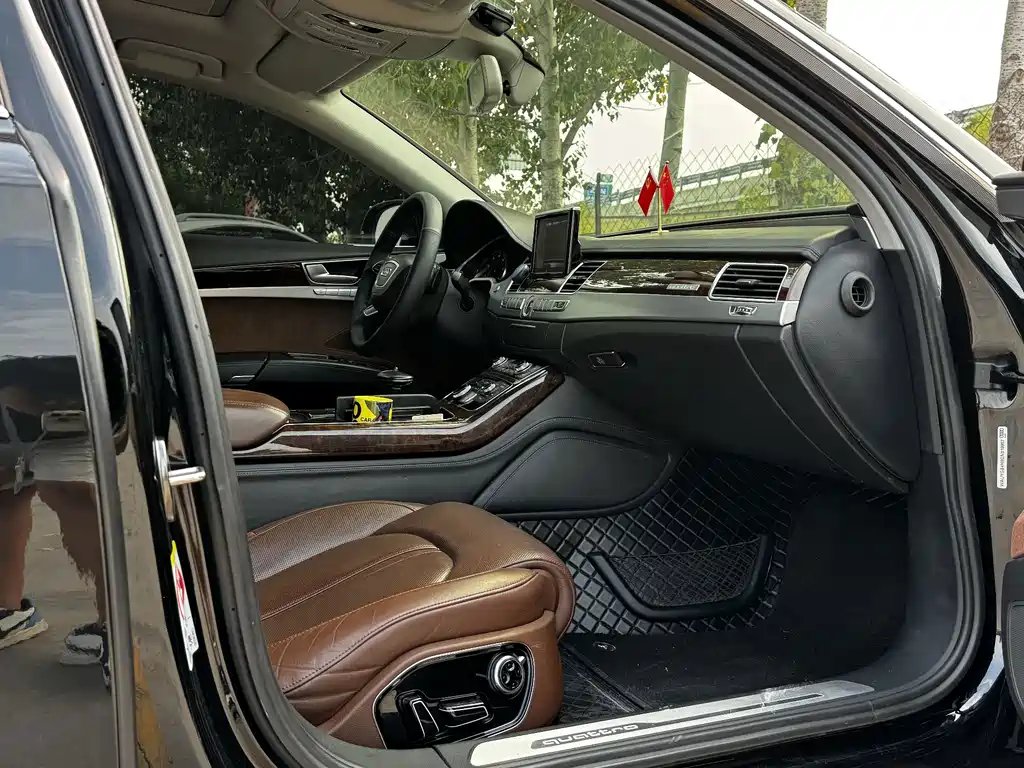 Audi A8 — миниатюра 15