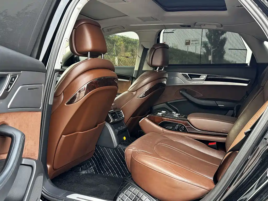 Audi A8 — миниатюра 17