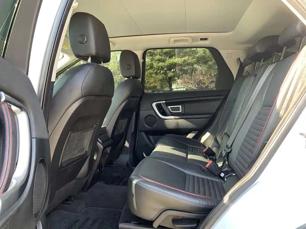 Land Rover Discovery Sport — миниатюра 6