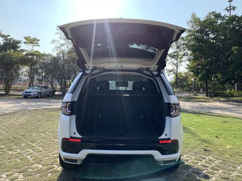 Land Rover Discovery Sport — миниатюра 11