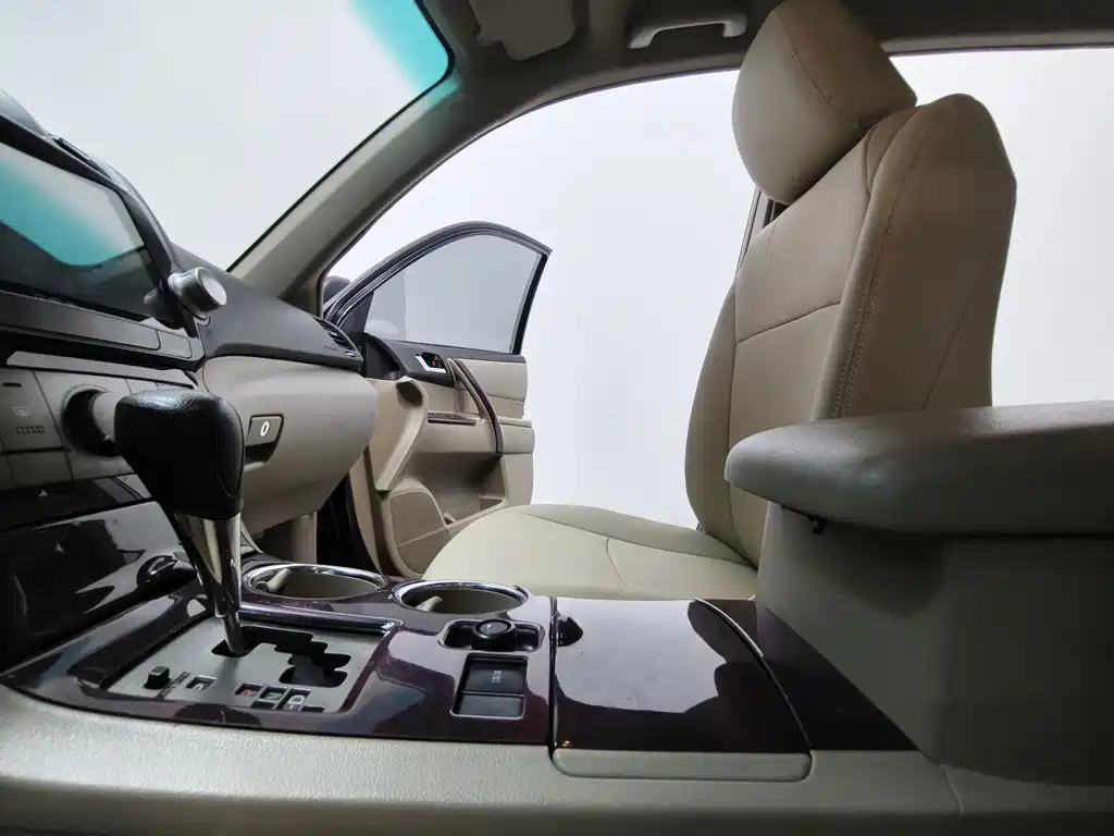 Toyota Highlander — миниатюра 11