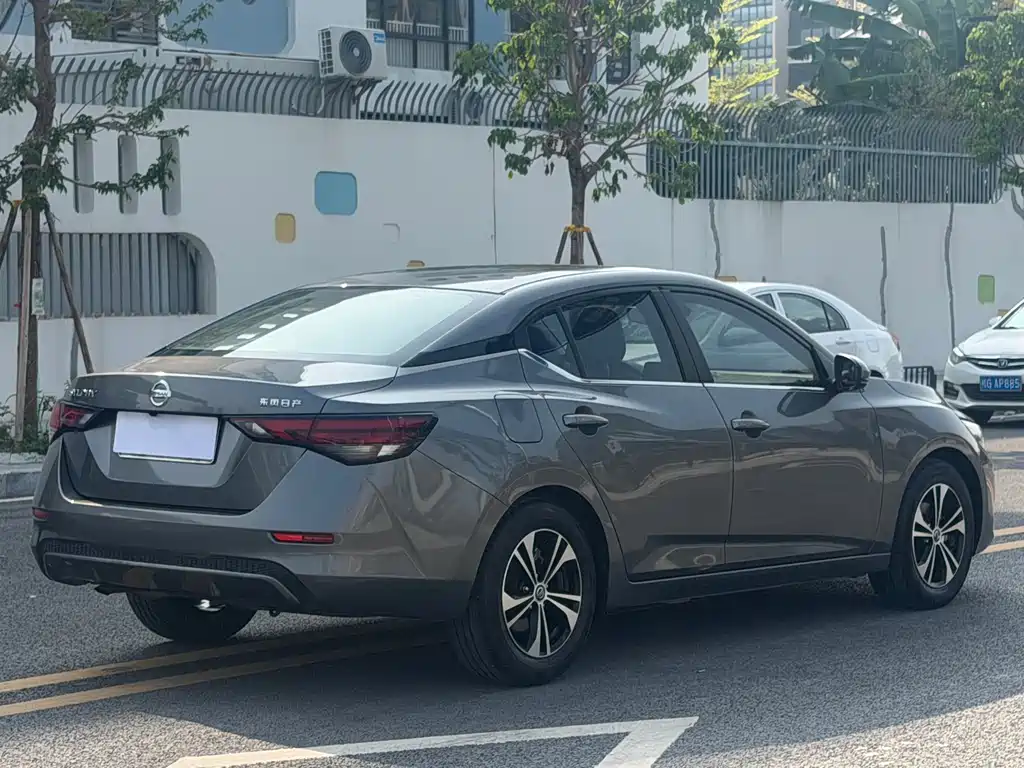 NISSAN XUAN YI