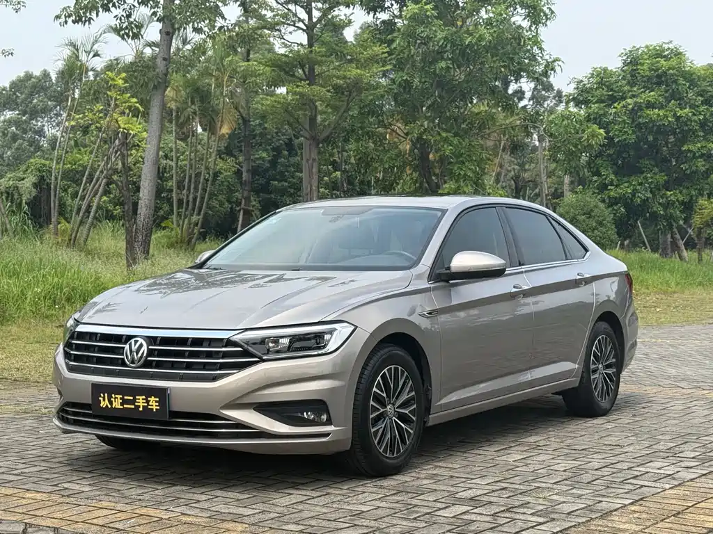 Volkswagen Sagitar