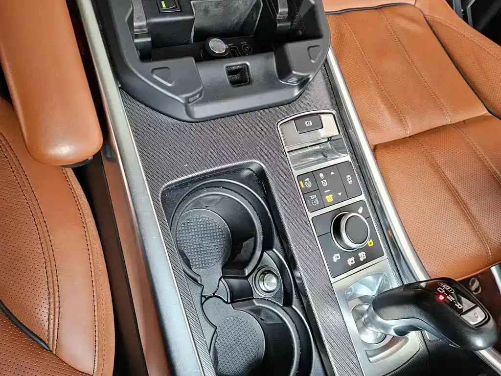 Land Rover Range Rover Sport 2016 3.0 SC V6 HSE