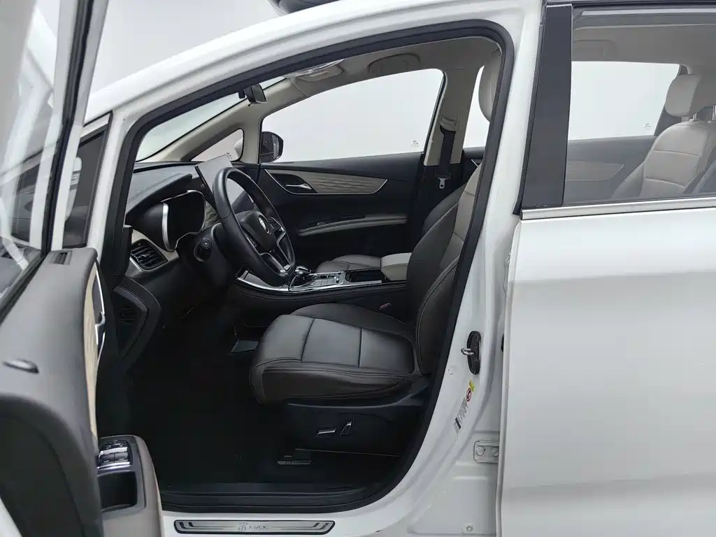 BYD MAX New Energy — миниатюра 10