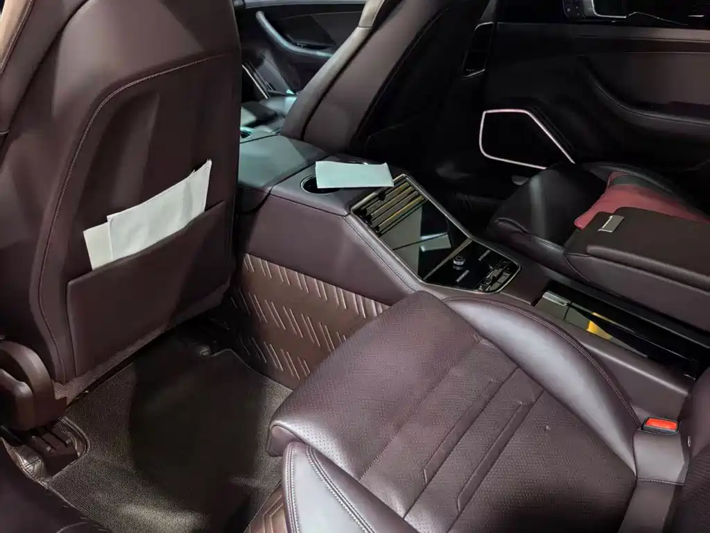 Porsche Panamera — миниатюра 9