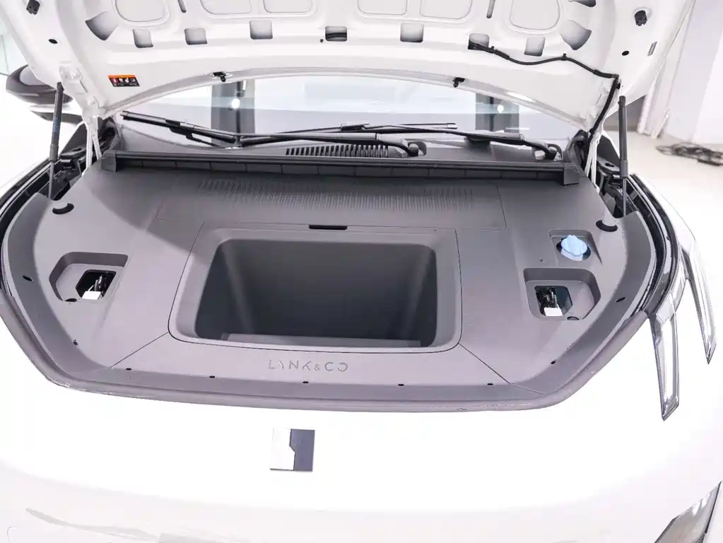 Lynk & Co Z20 — миниатюра 25