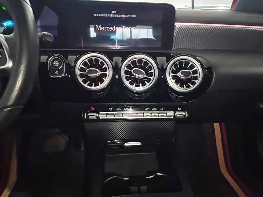 Mercedes-Benz A-Class — миниатюра 13