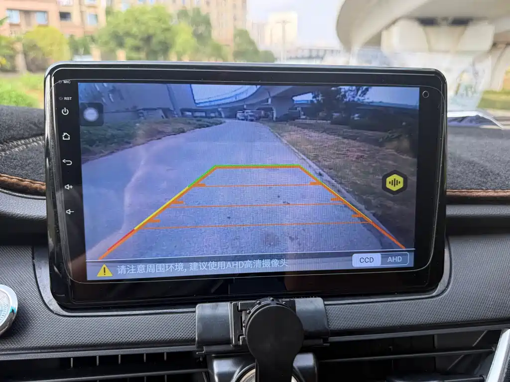 Wuling Hongguang S3 — миниатюра 15