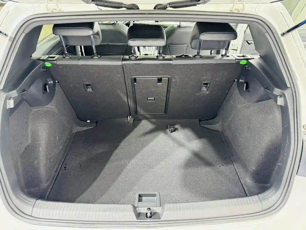Volkswagen Golf — миниатюра 16