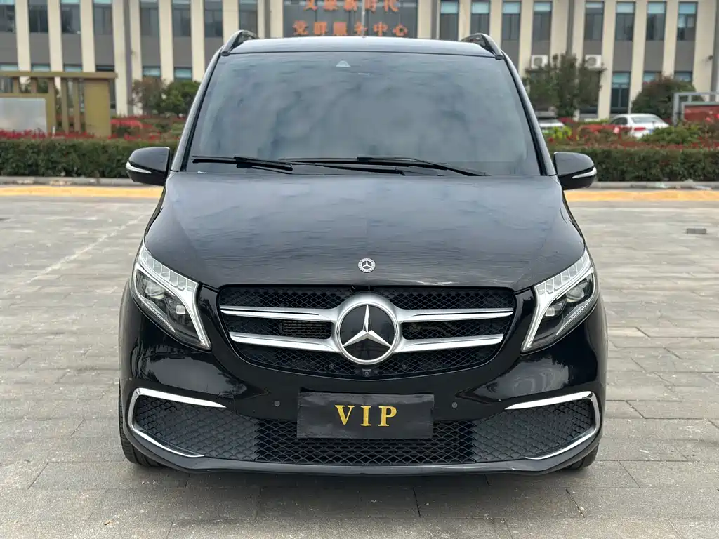 MERCEDES-BENZ V CLASS