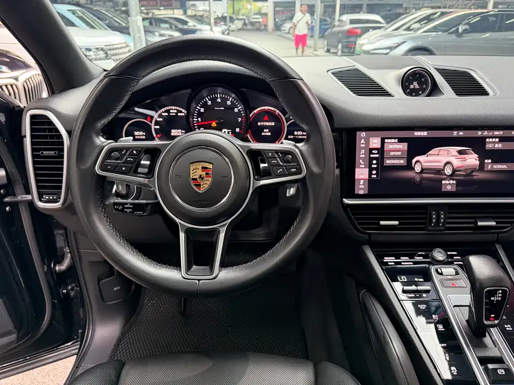 Porsche Cayenne — миниатюра 20
