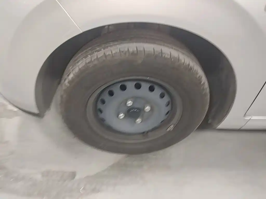 Wuling Hongguang EV — миниатюра 23