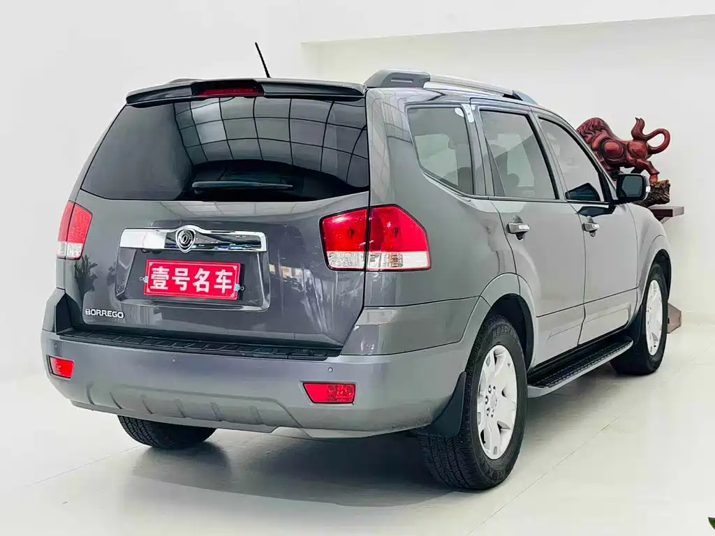 Kia Borrego — миниатюра 4