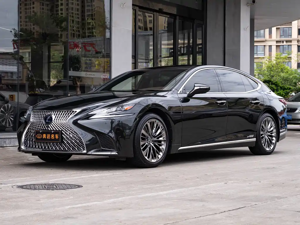 Lexus LS