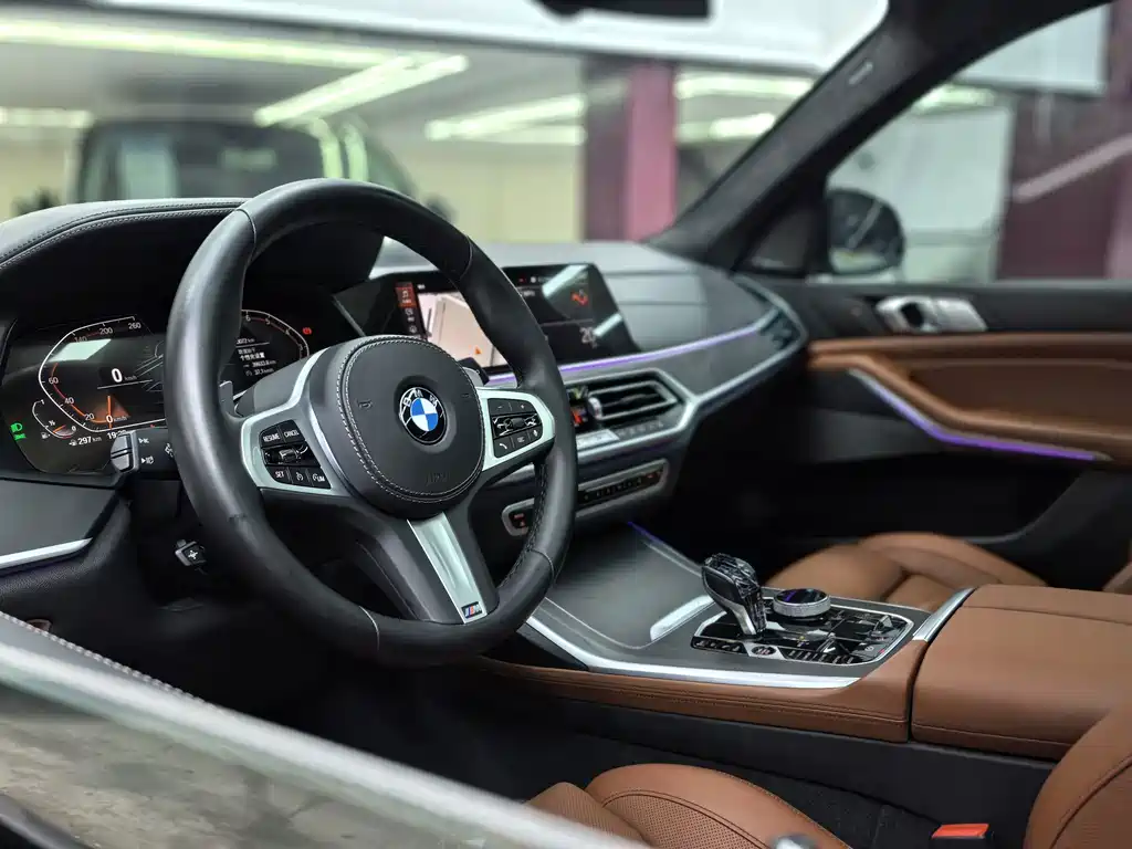 BMW X7 — миниатюра 31