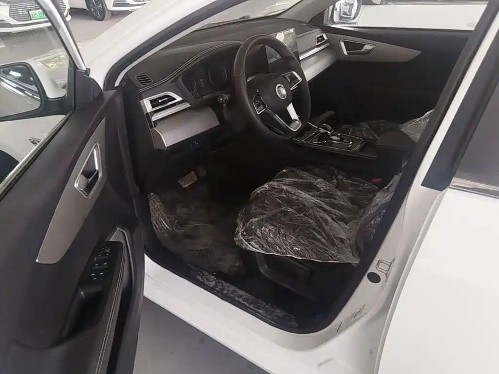 BYD Qin NEV — миниатюра 16