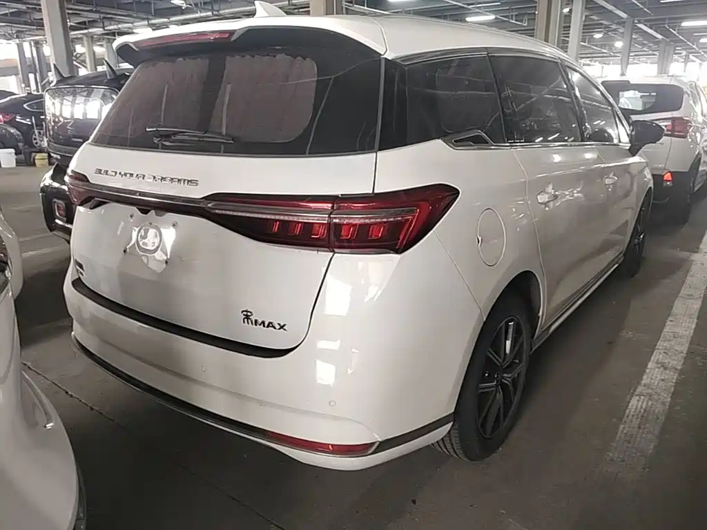 BYD MAX New Energy — миниатюра 7