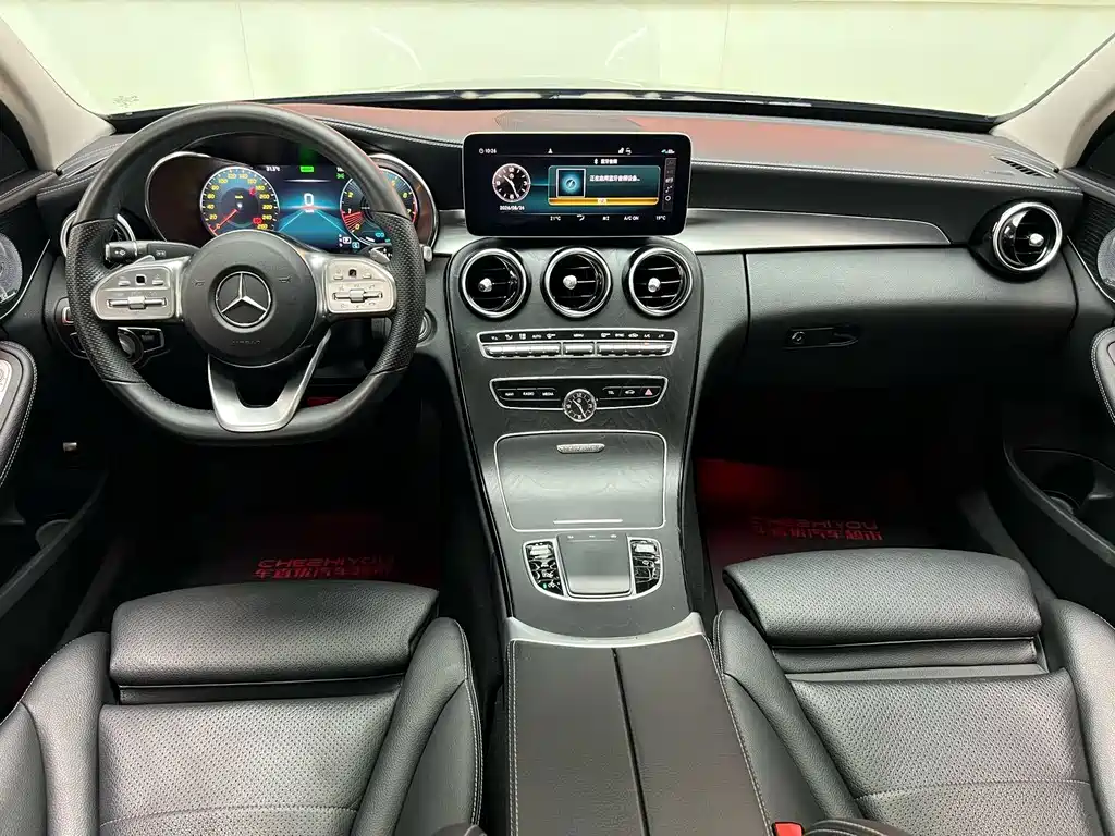 Mercedes-Benz C-Class — миниатюра 12