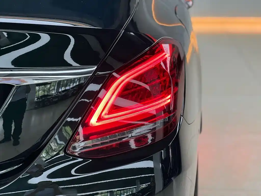 Mercedes-Benz C-Class — миниатюра 18