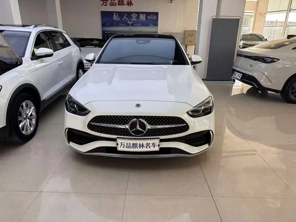 Mercedes-Benz C-Class — миниатюра 2