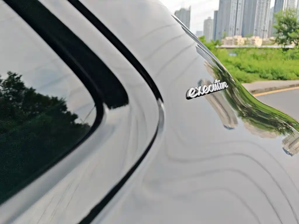 Porsche Panamera — миниатюра 10