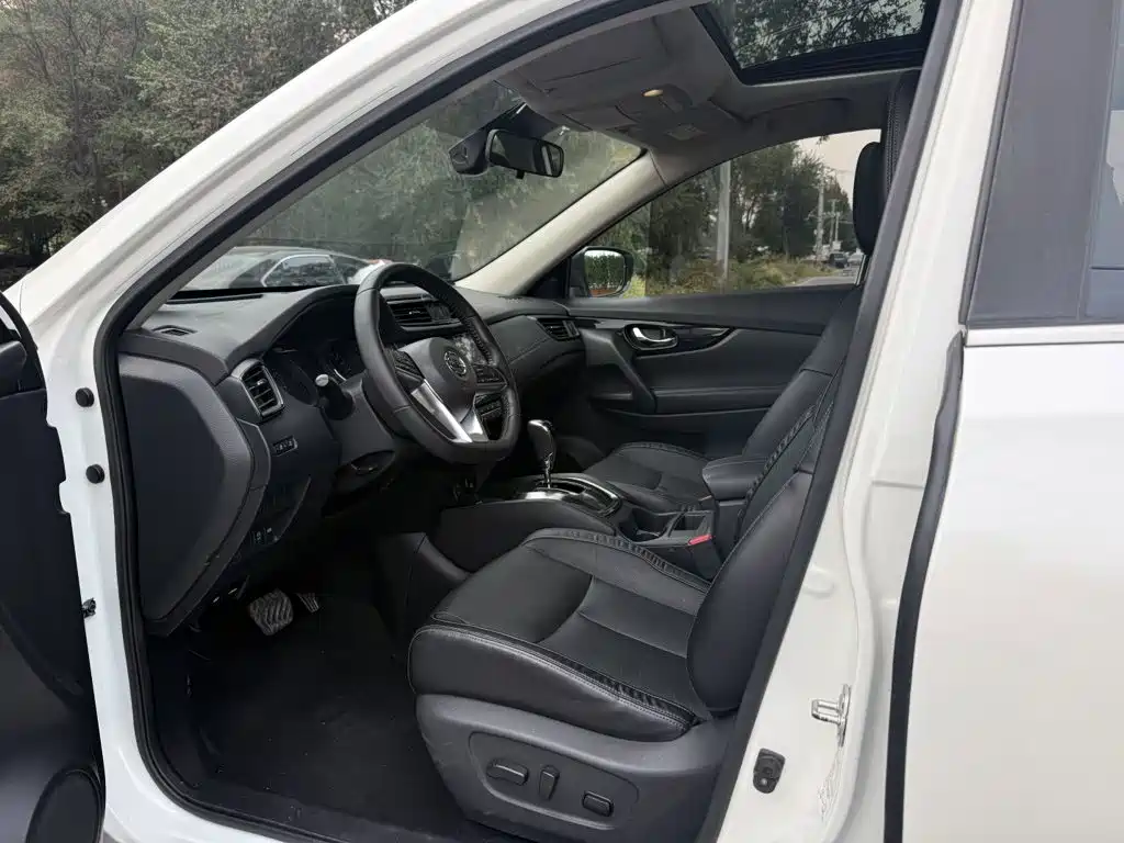 Nissan X-Trail — миниатюра 15