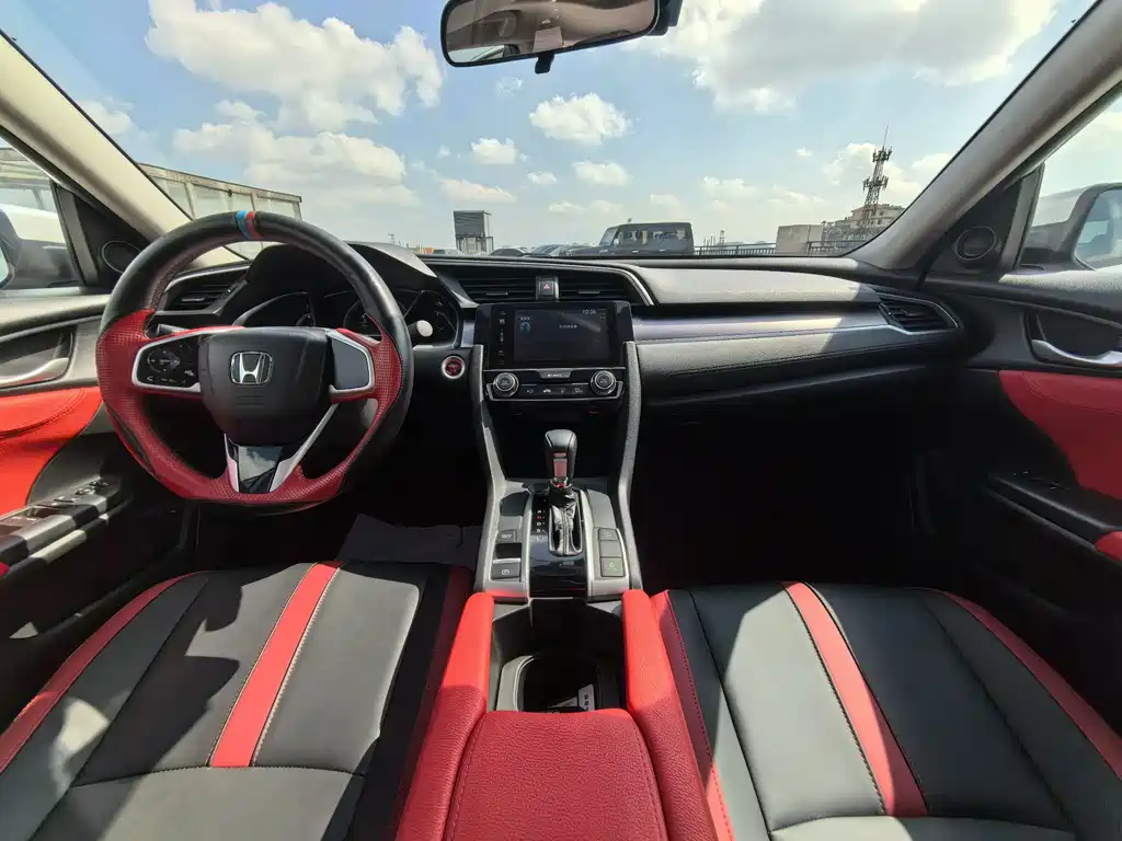 Honda Civic — миниатюра 8
