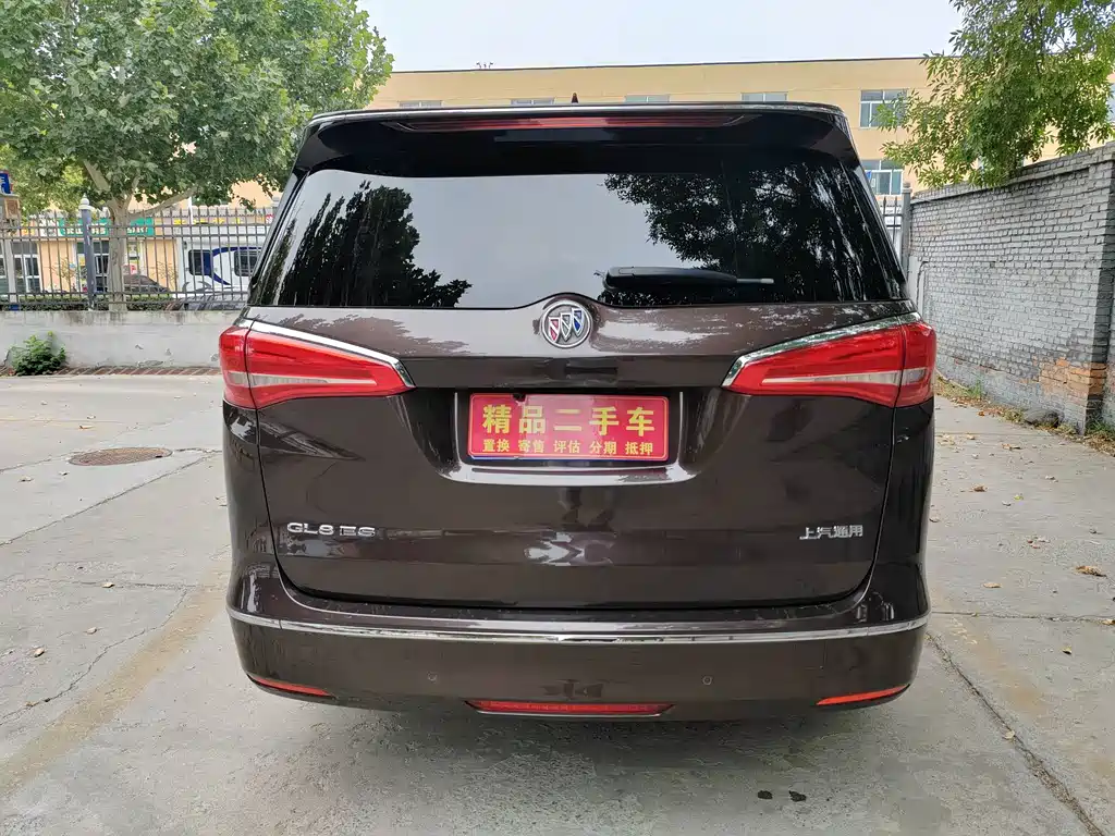 Buick GL8 — миниатюра 5