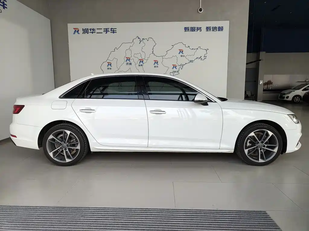 Audi A4L — миниатюра 3