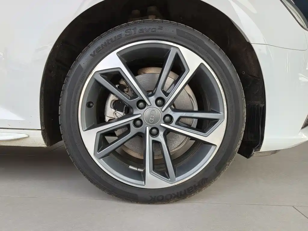 Audi A4L — миниатюра 16