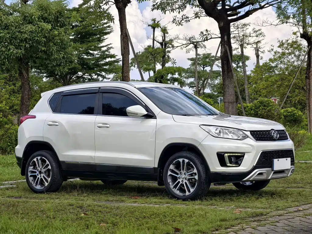 BAIC Senova X35 — миниатюра 3