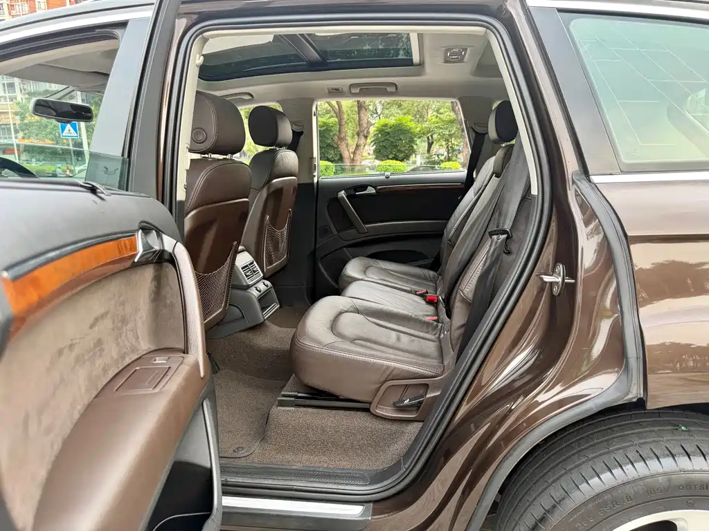 Audi Q7 — миниатюра 17