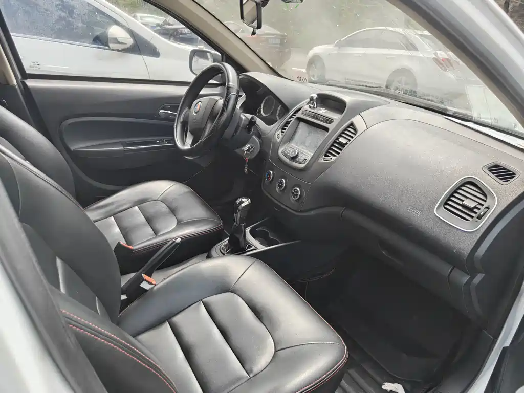 Geely King Kong — миниатюра 4