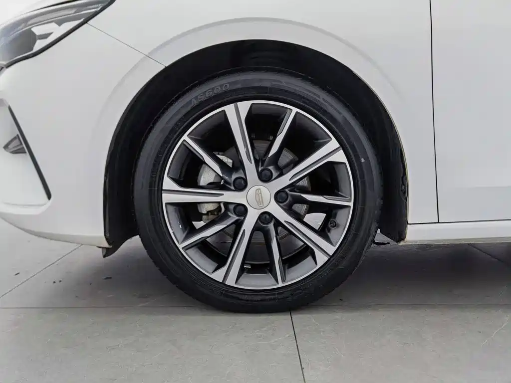 Geely Emgrand — миниатюра 17