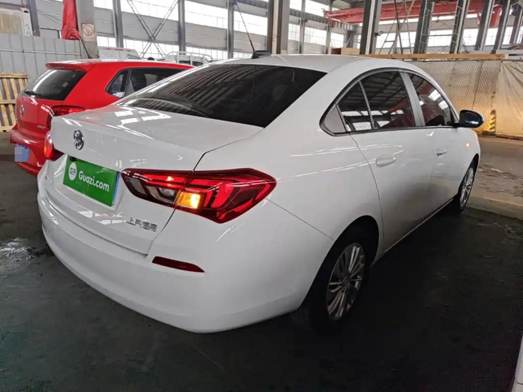 Buick Excelle — миниатюра 5