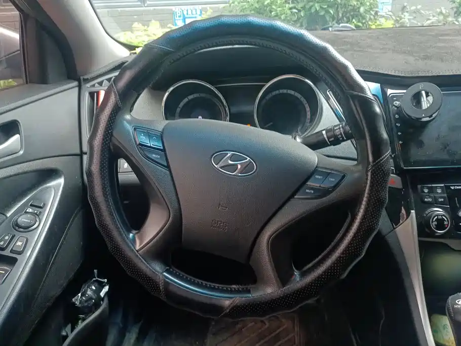 Hyundai Sonata — миниатюра 15