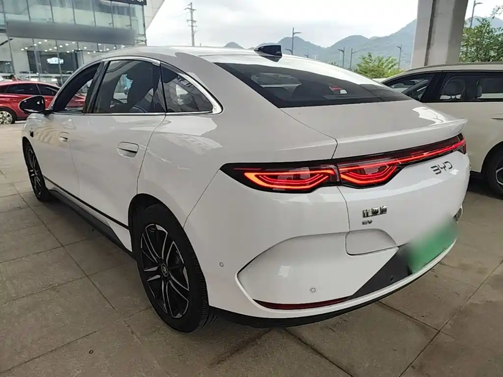 BYD Qin L — миниатюра 5