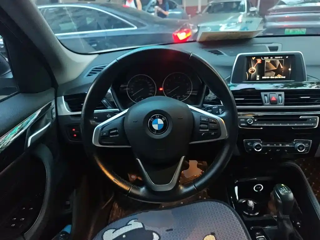 BMW X1 — миниатюра 6