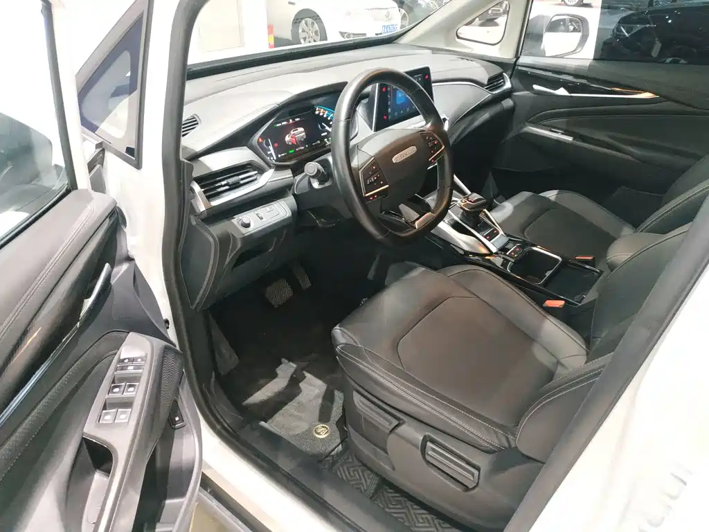 MAXUS Euniq 5 — миниатюра 16