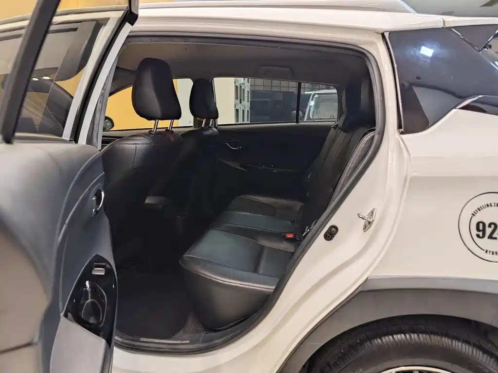 Toyota Yaris L — миниатюра 21