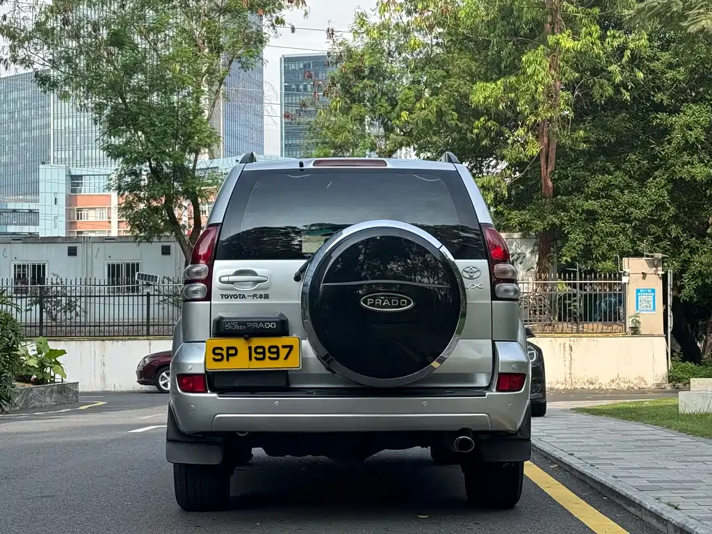 Toyota Land Cruiser Prado 2006 4.0L AT VX NAVI
